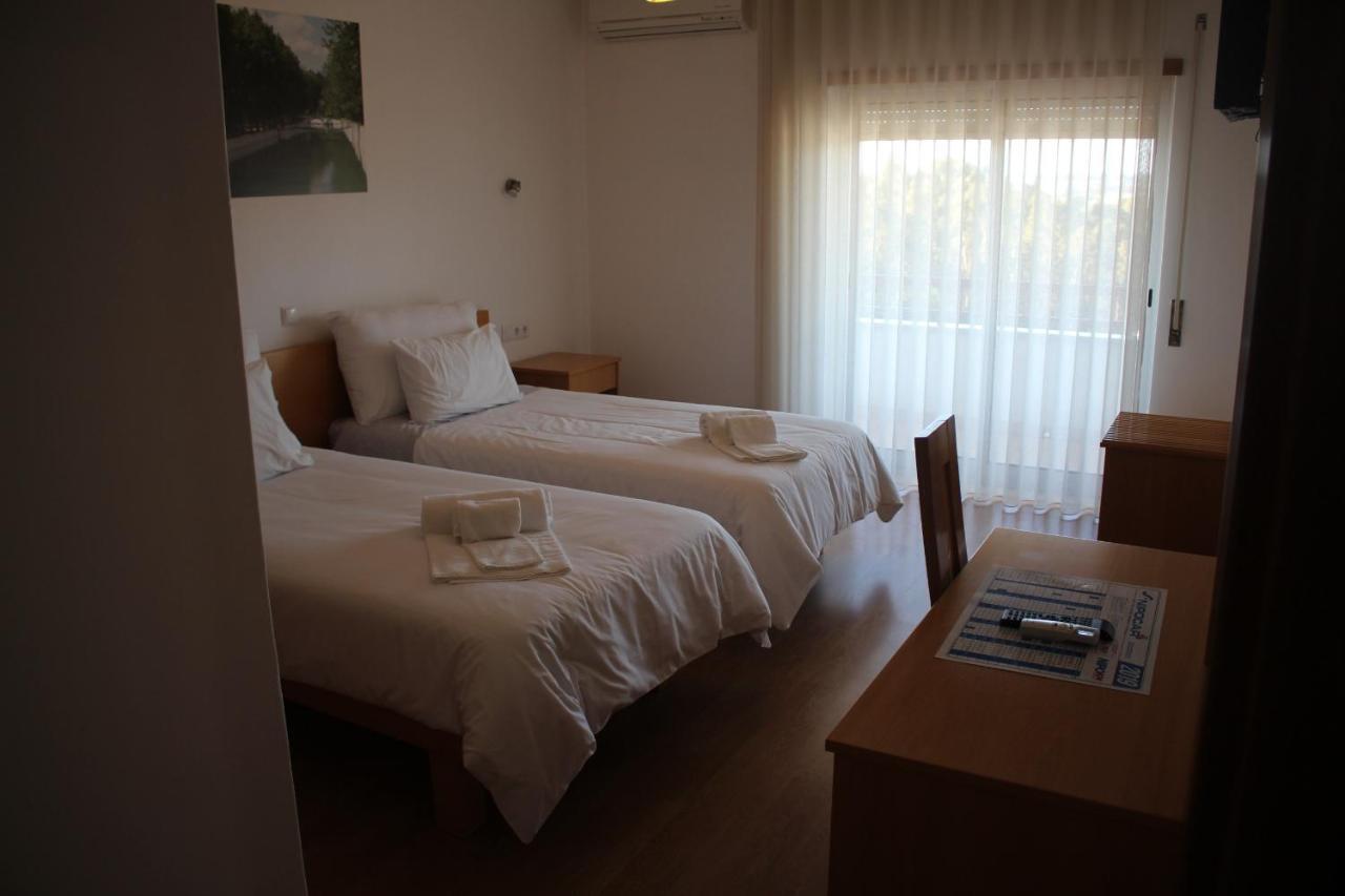 Hotel Solar Da Charneca レイリア エクステリア 写真