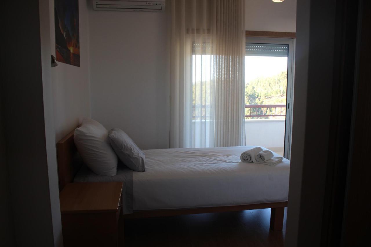 Hotel Solar Da Charneca レイリア エクステリア 写真