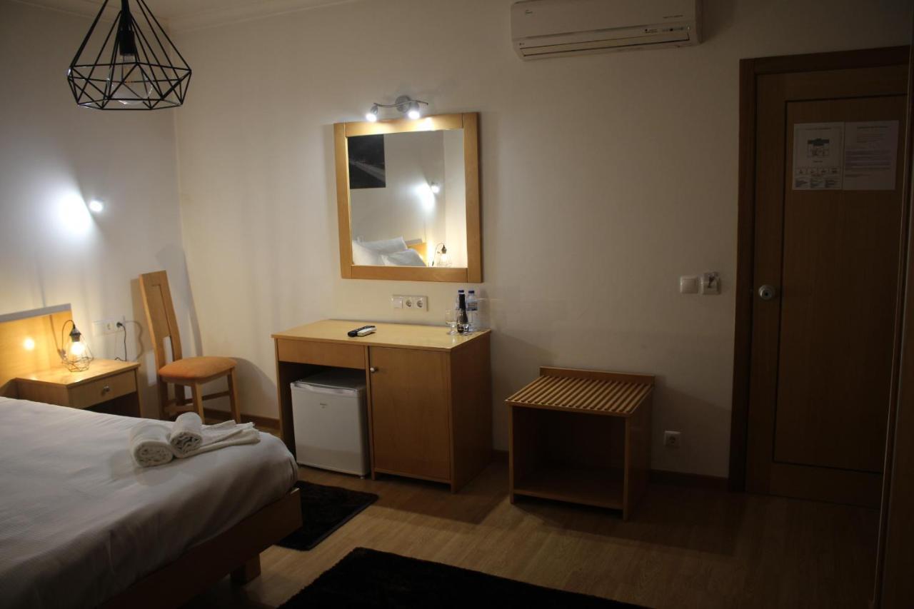 Hotel Solar Da Charneca レイリア エクステリア 写真
